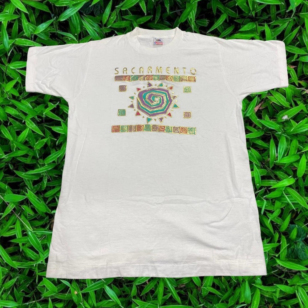 90s Sacramento California FOTL 100% Cotton White Graphic Destination Tee Med
